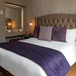 La Clef Louvre Paris By The Crest Collection