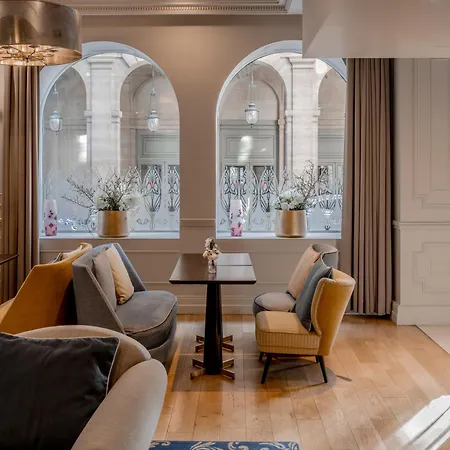 Hotel La Clef Louvre By The Crest Collection Parigi