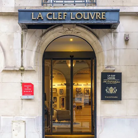 La Clef Louvre By The Crest Collection Parigi