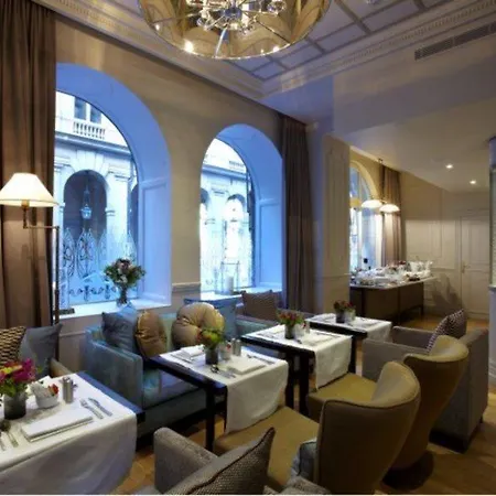 Hotel La Clef Louvre By The Crest Collection Parigi