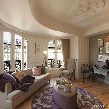 La Clef Louvre By The Crest Collection Parigi