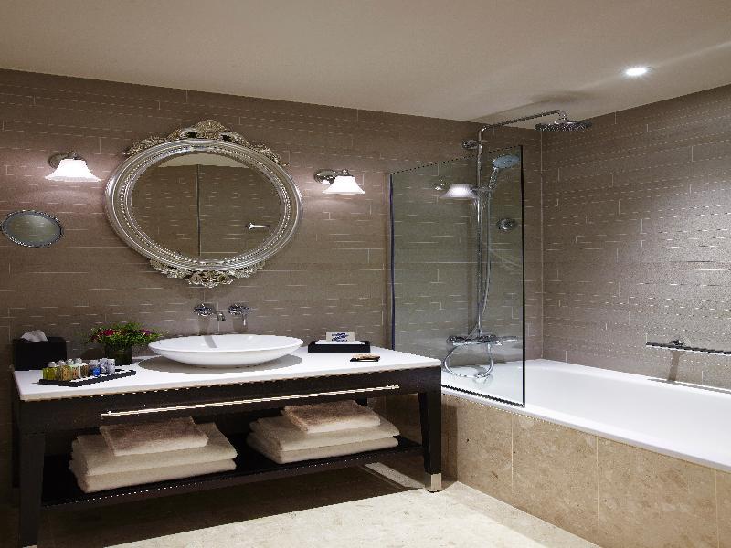 La Clef Louvre By The Crest Collection Hotel