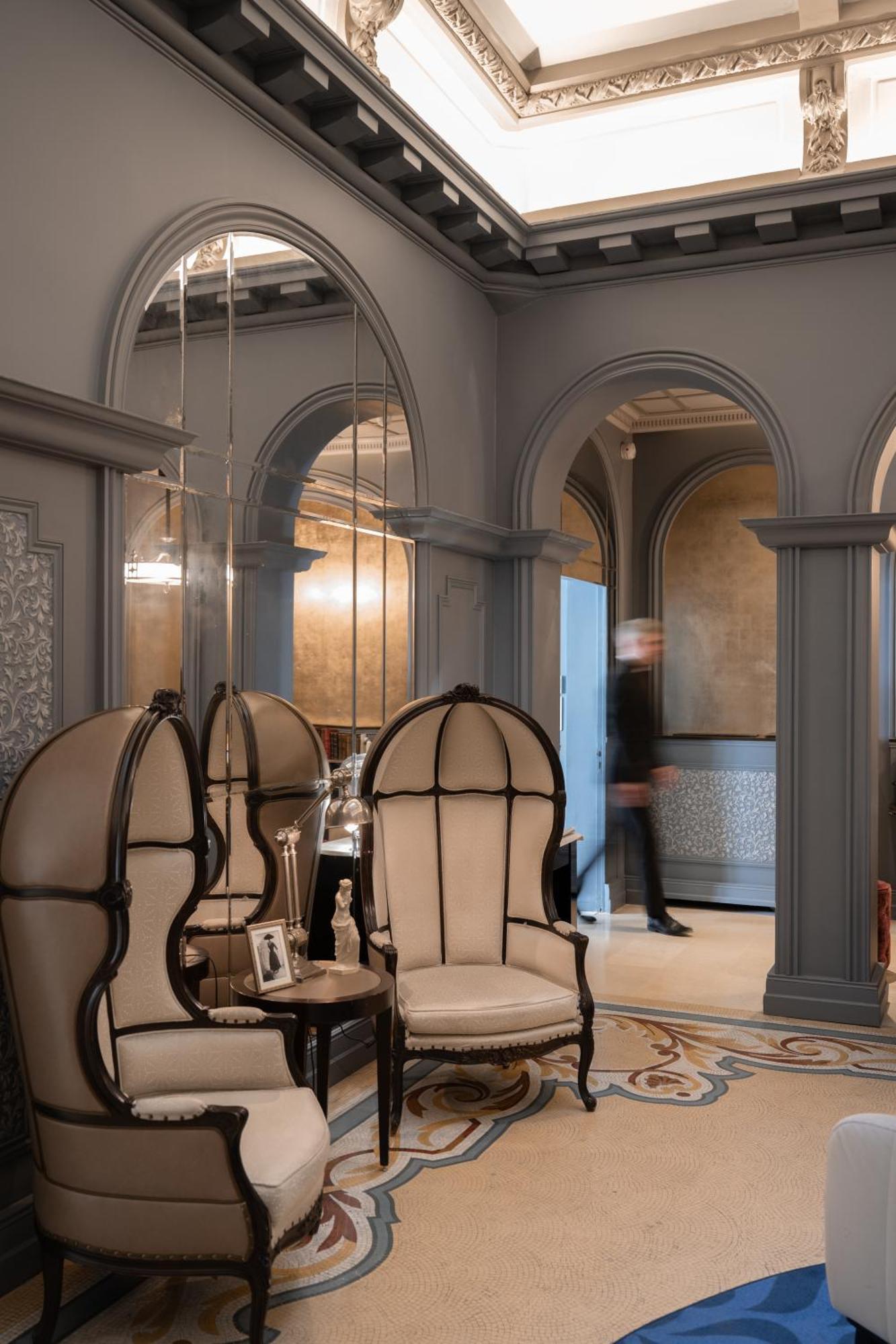 Hotel La Clef Louvre By The Crest Collection