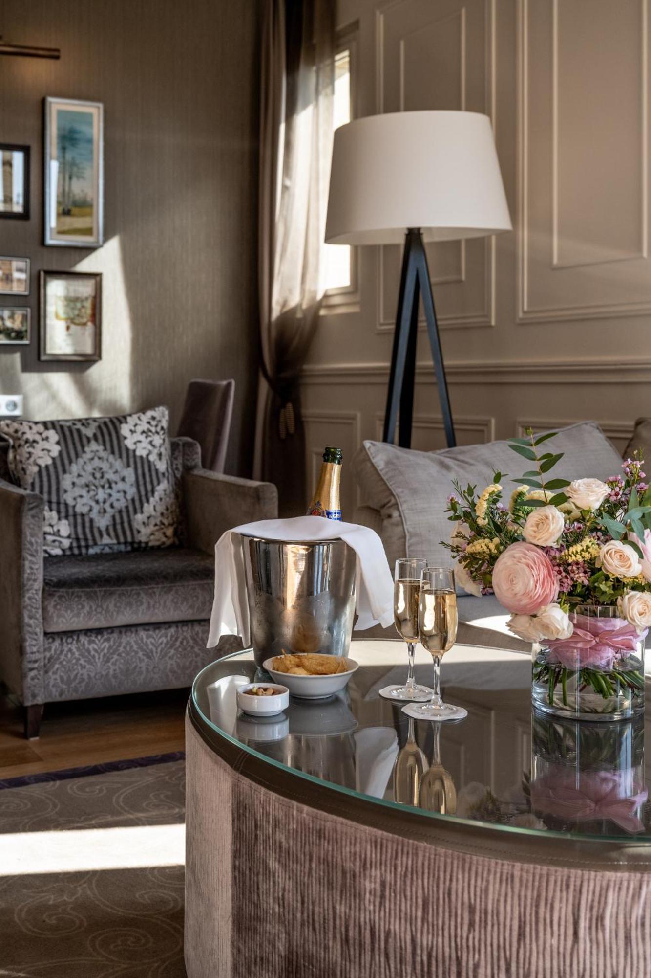 La Clef Louvre By The Crest Collection 5*