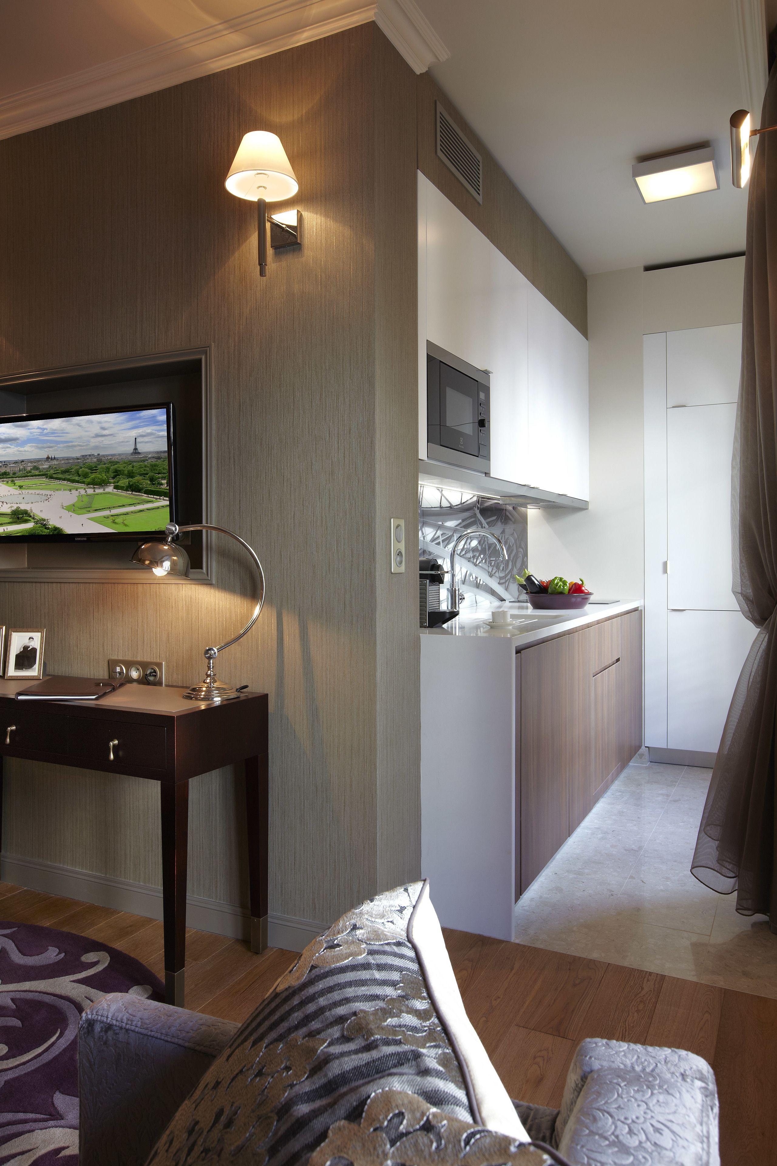 La Clef Louvre By The Crest Collection Paris