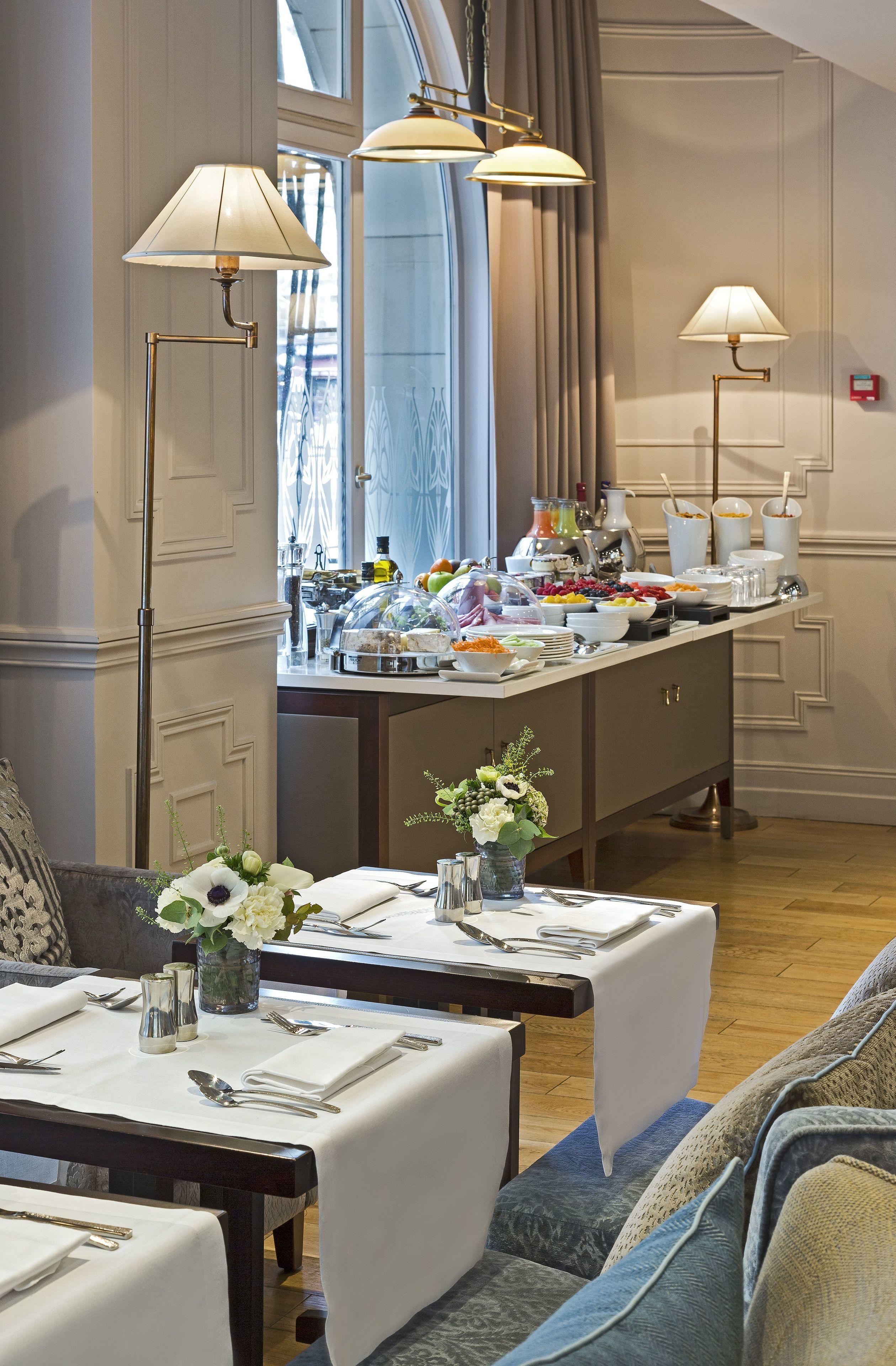 La Clef Louvre By The Crest Collection