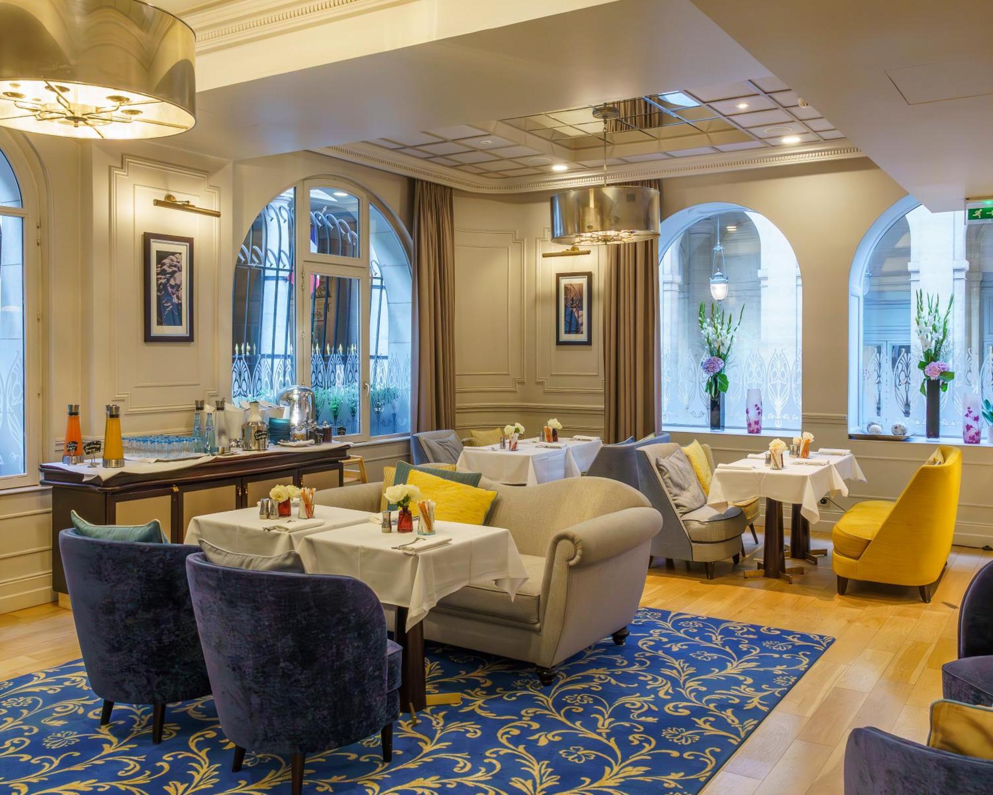 La Clef Louvre By The Crest Collection Paris